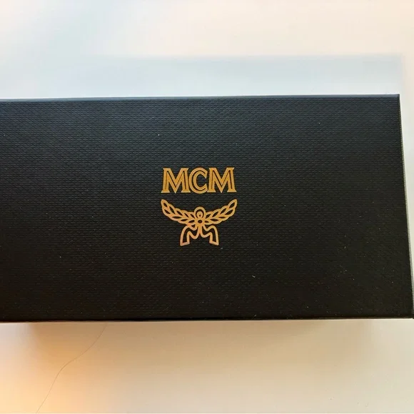 MCM Visetos Patricia Wallet - Picture 8 of 8